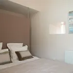 Guest house Les Hauts De Chalonne 4*