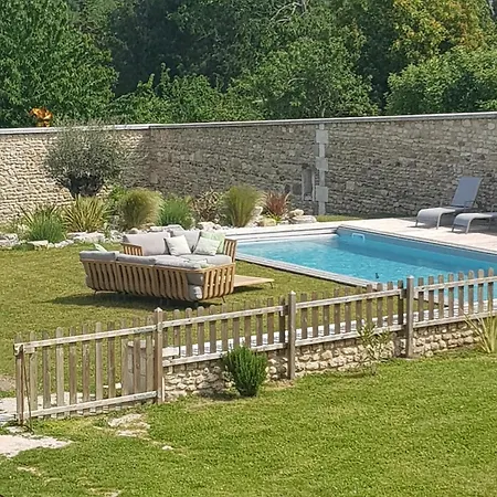 Guest house Les Hauts De Chalonne 4*