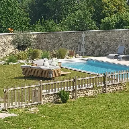 Les Hauts De Chalonne 4*