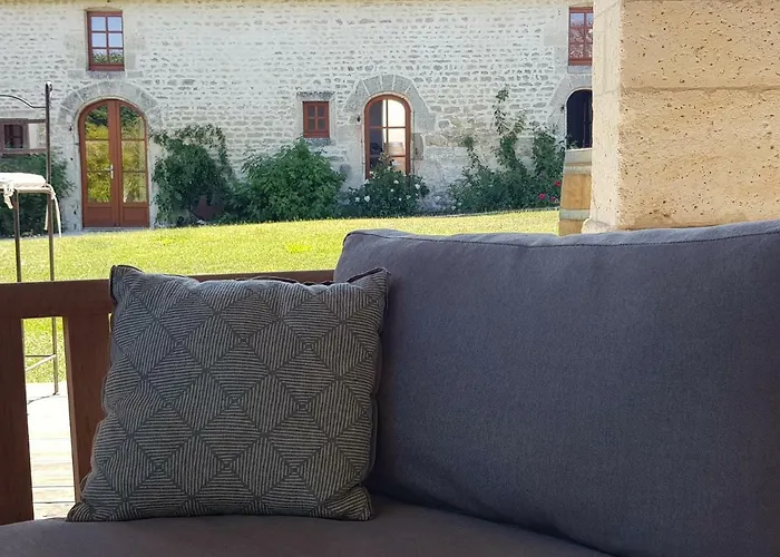 Les Hauts De Chalonne 4* Le Gond-Pontouvre