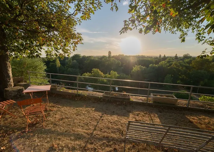 Casa de hóspedes Les Hauts De Chalonne 4*